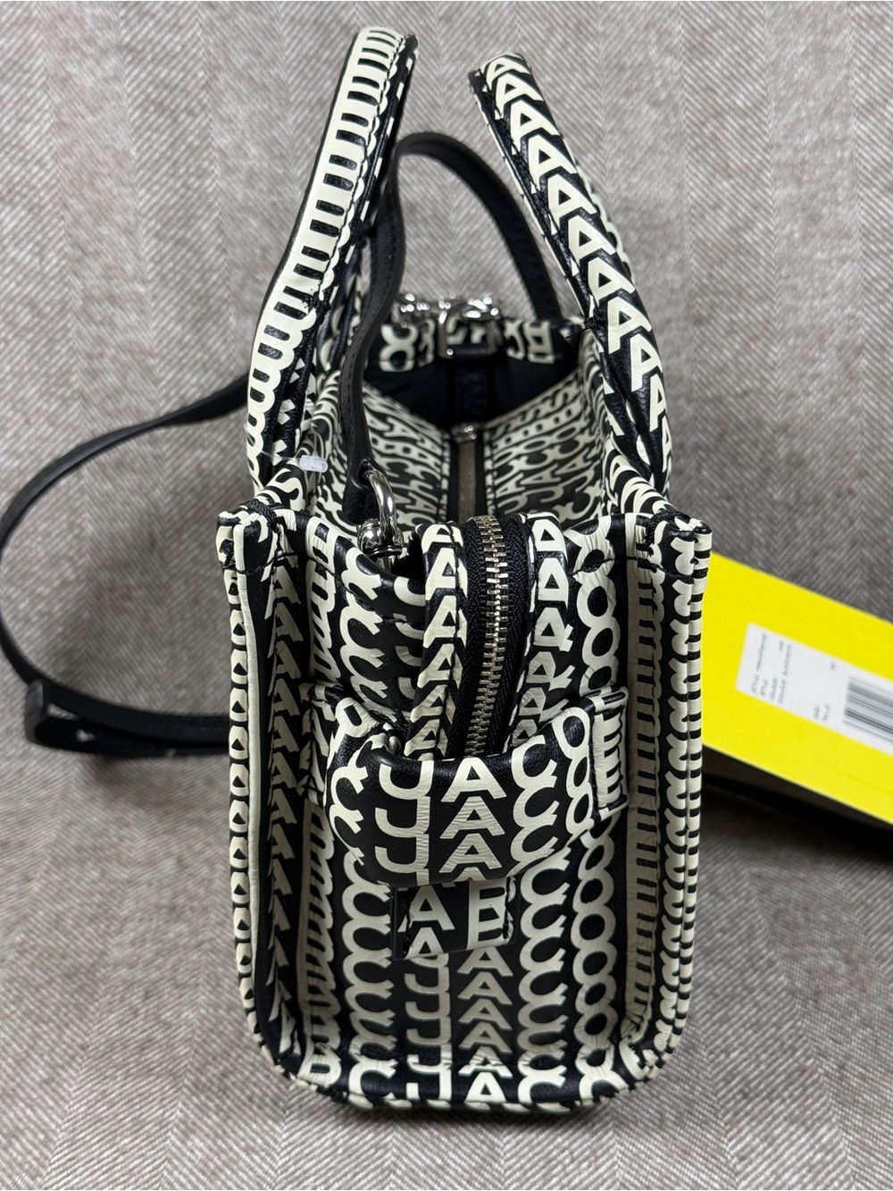 Marc Jacobs Monogram Leather Crossbody Tote Bag in White & Black - Picture 6 of 16